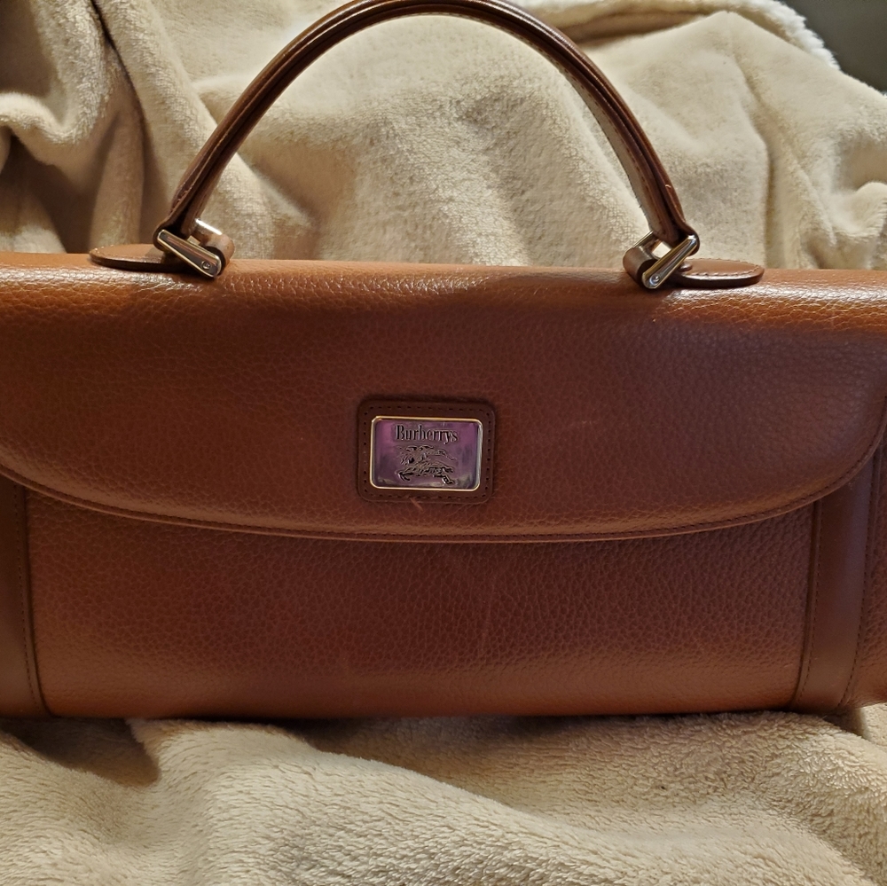 Burberry (Burberrys) leather purse